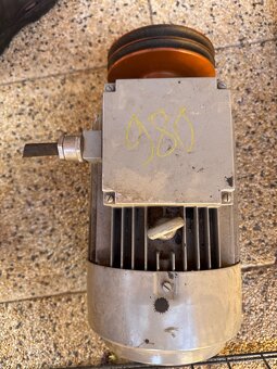 Elektromotor patkový 3KW a 2,2KW - 2