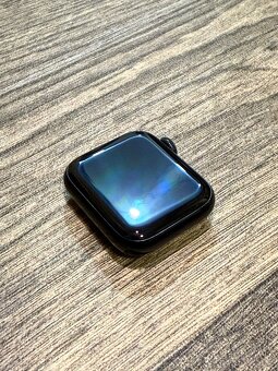 Apple Watch SE (2022) - 2