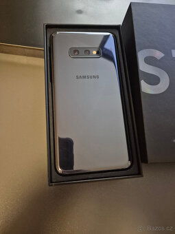 Samsung Galaxy S10e - 2