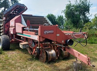 Sklízeč brambor Kverneland UN2400 - 2