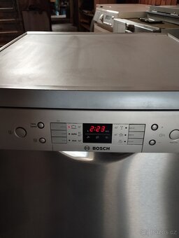 Volně stojící myčka zn.Bosch - 2