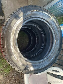 Prodám sadu pneu 215/65 R15 C - 2