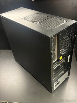 Stolni pc case bedna osazena velka - 2