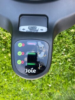 Prodám autosedačku Joie s otočnou základnou - 2