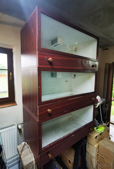 Bednové klece s osvětlením - 2