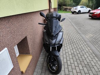 Prodám skútr Aprilia SR gt 125 11kw rok.2022 - 2
