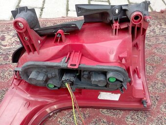 Zadní světla Peugeot 5008 - 2