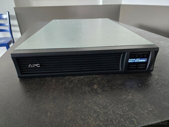 APC Smart-UPS 2200VA - 2