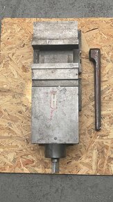 Prodám strojní svěrák 160mm. - 2
