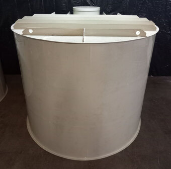 Retenční nádrž na vodu samonosná (jímka) - 10 m3 - 2