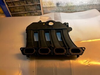 Sací potrubí RENAULT - 1.6 16V - 7700-111439 - 2