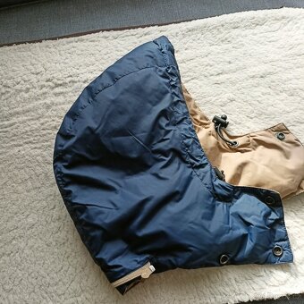 Péřová vesta značky Tommy Hilfiger - 2