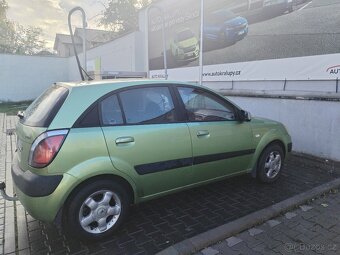 Kia Rio - 2
