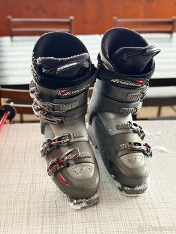 Lyže + lyžařské boty + hůlky - 2