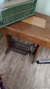 šici stroj LADA - 2