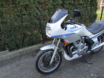 Yamaha XJ 900F - 2
