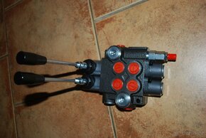 Nový hydraulický rozvaděč - 2