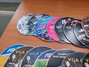 31x CD/DVD (GPU drivers, plné hry) - ASUS, MSI - 2