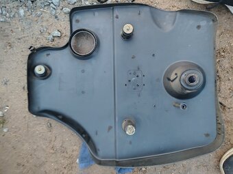 Kryt motoru golf IV (rotačka) - 2