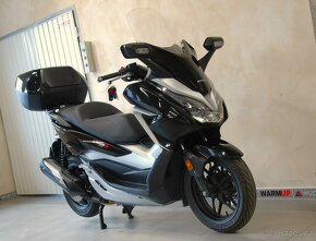 Honda Forza 300 ABS - původ ČR, 1.maj, 24 990 km - 2