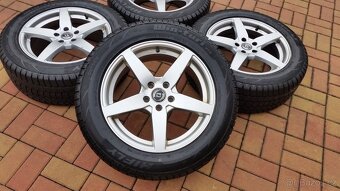 Zimní sada FORD VOLVO 5x108 R17 p. 235/55/17 4x9mm r.v.2023 - 2