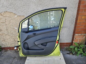 Chevrolet spark II pravé dveře - 2