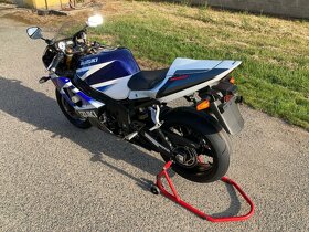 Rozprodam na nahradni dily SUZUKI GSX-R 1000 K3/K4 - 2