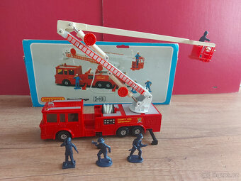 K-39 Snorkel Fire Engine - 2