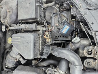 HYUNDAI I30 1.6 85KW - 2