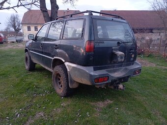 Ford Maverick/Nissan Terrano 2.7TD bez TP - 2