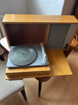 Raritní gramofon - elektrofon Caravella - 2