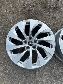 Audi A7 R18 originál alu kola - 2