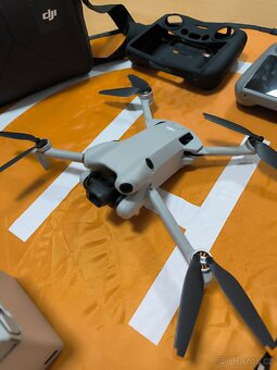 DJI mini 4 pro fly more combo (3baterie) - 2