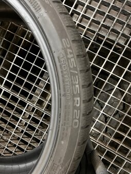 Nokian 245/35 r20 zimní - 2