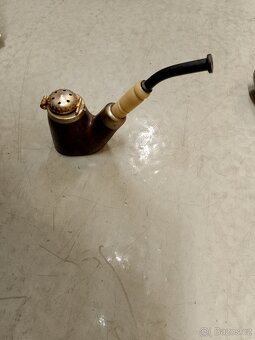 Dvě krásné dýmky - 2