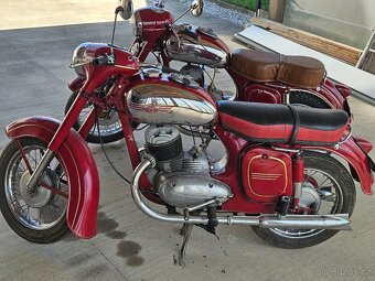 Jawa 350 354 a jawa 250 353 obe 1956 s dokladmi - 2