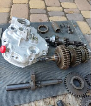 Originální nové převodovky Ural Dněpr K750 M67 M67-36 - 2