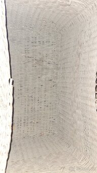 Velký proutěný koš nebo trhula - 2