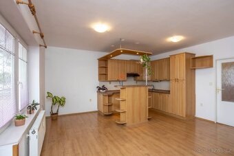 Prodej bytu 3+kk (75 m2) ve Vysokém Mýtě - 2