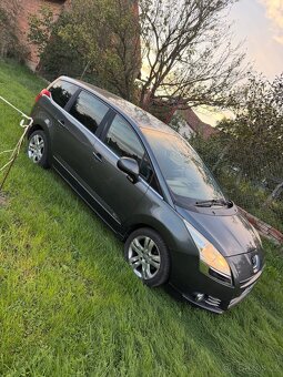 Peugeot 5008 - 2
