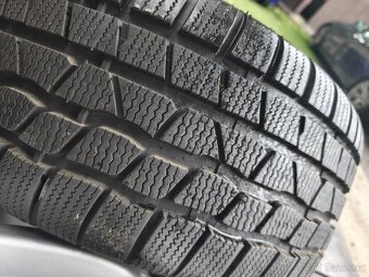 Prodám zimní sada orig Honda 17" - 2