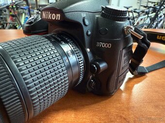 NIKON D7000 - 2