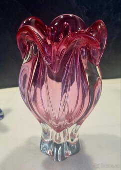 Prodám vázu hutní sklo - 2