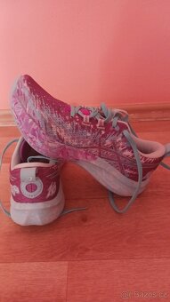 Bezecke boty zn.Asics - 2