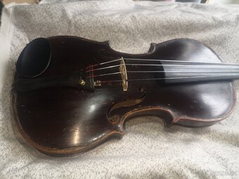 nabízím stoleté černé housle po renovaci - ČTĚTE - 2