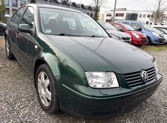 Volkswagen Bora 2.3 110KW V5 - 2