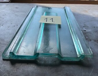 Prosvětlovací skleněná střešní taška - 2