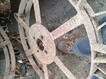 Fréza pf62 n.d   nařadí kovová  kola,brány - 2