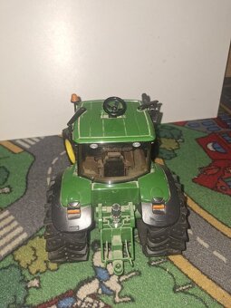 Traktor John Deere 7930 hračka - 2