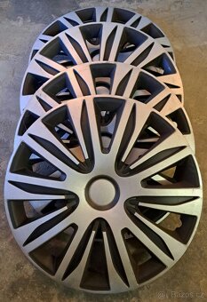 Prodám 4 disky a kryty - 2